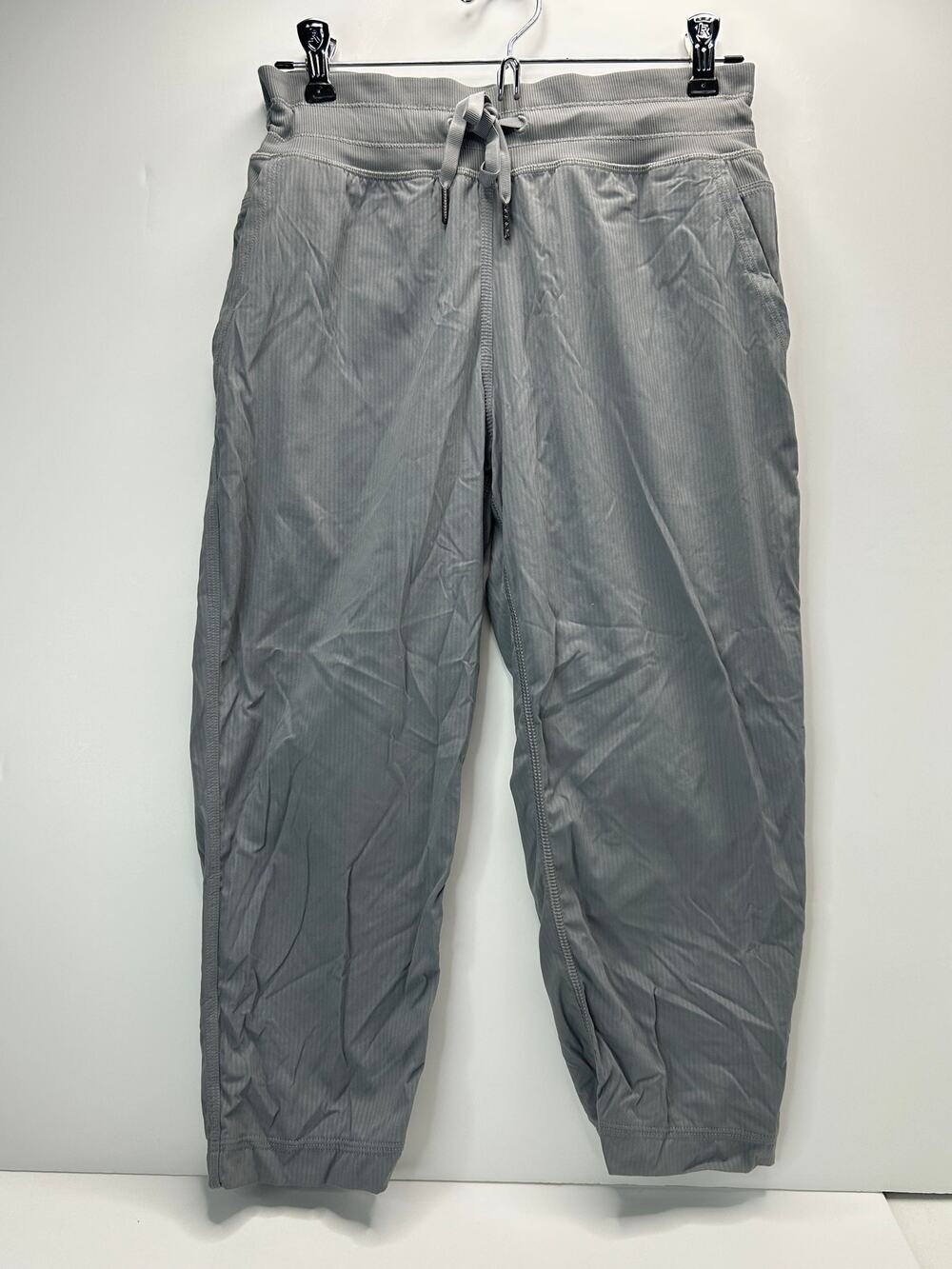 Lululemon Dance Studio High Rise Capri Length Pant Gray Women 4 After Workout